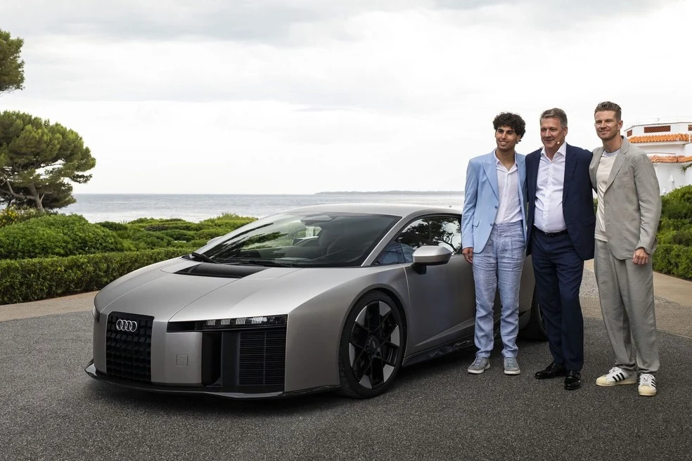 Gabriel Bortoleto ao lado de Gernot Dollner — Audi Nuvolari