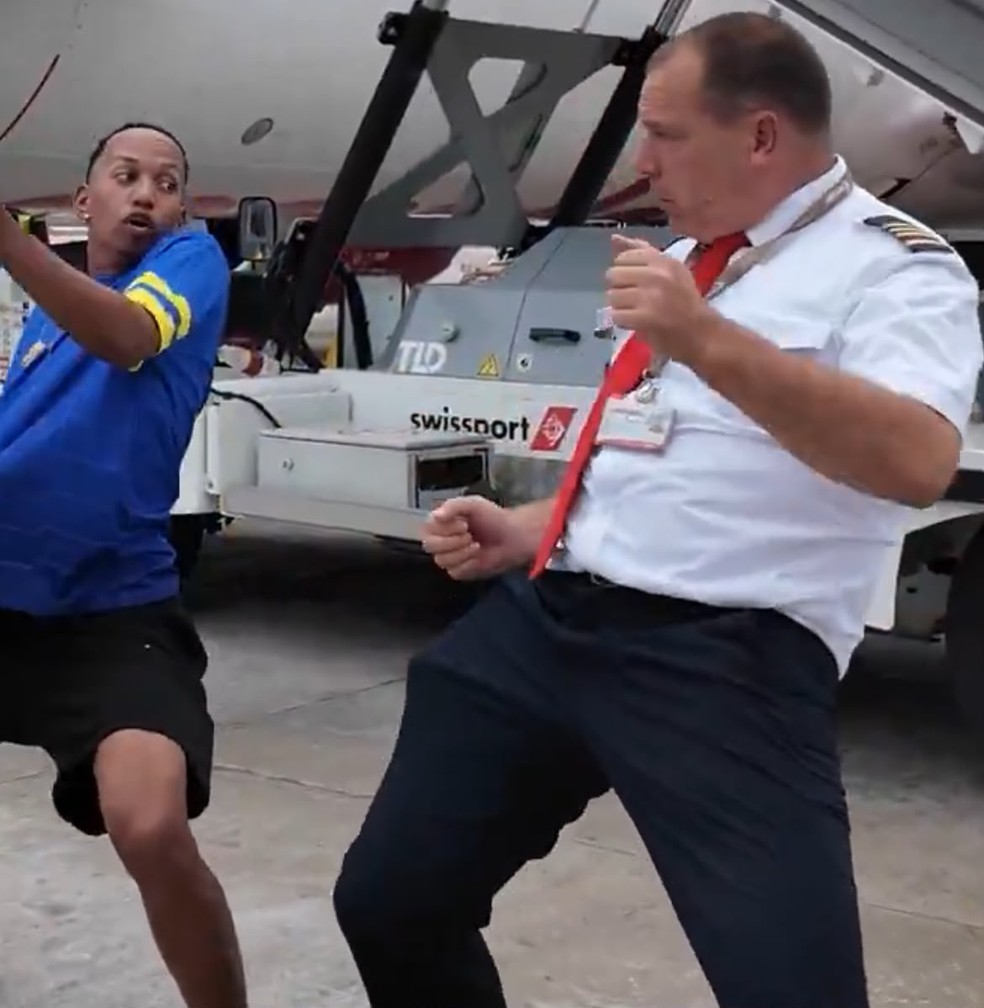 Piloto dança com Curaçao no desembarque: comandante celebra com a delegação na chegada aos EUA