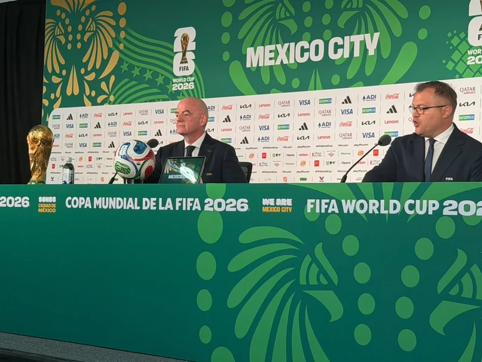 Infantino lamenta veto a árbitro da Somália em coletiva no México