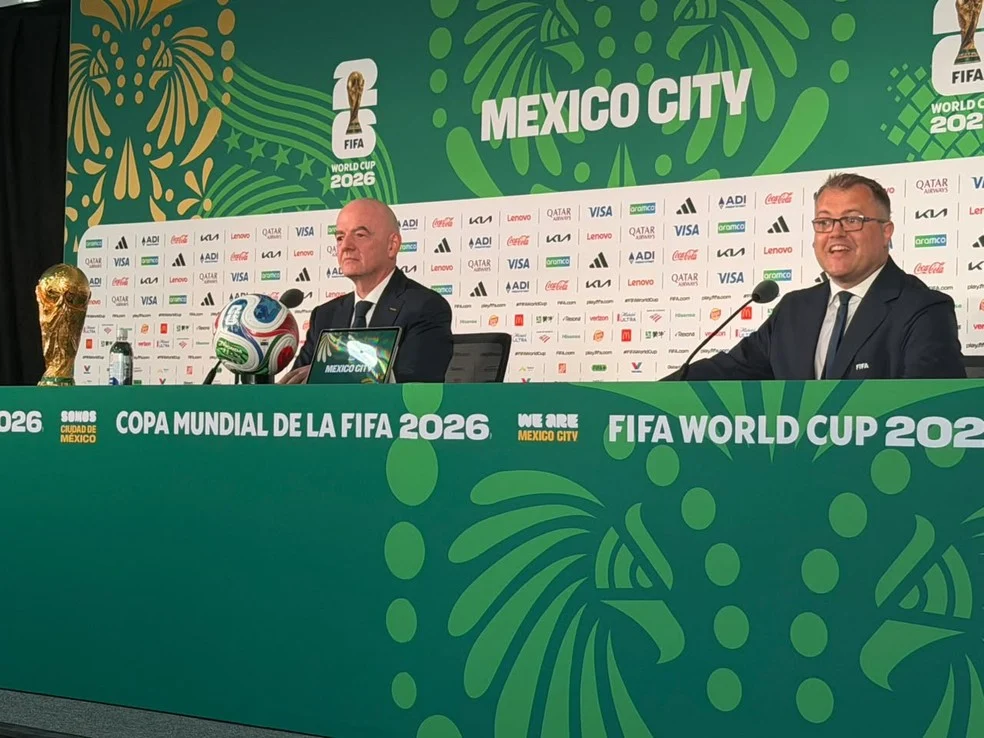 Infantino em coletiva — Fifa e Fifpro e novo acordo sobre transferências