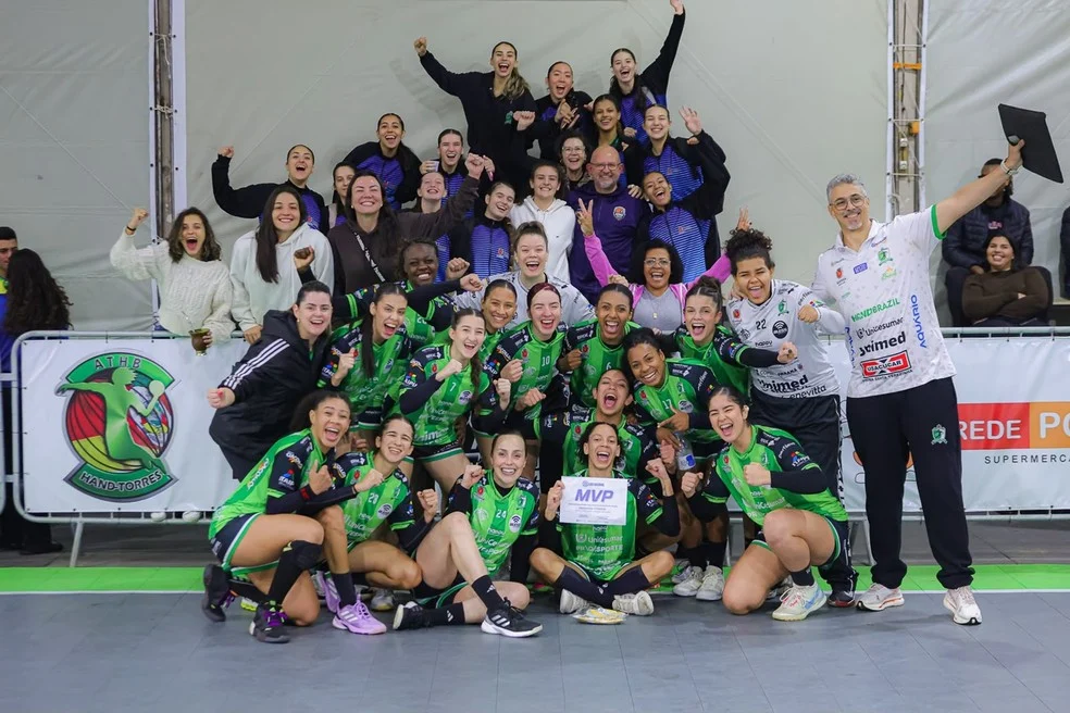 Handebol Maringá em treino antes da Libertadores Feminina