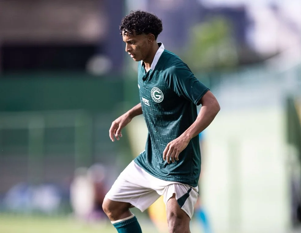 Halerrandrio no Goiás em retorno ao clube