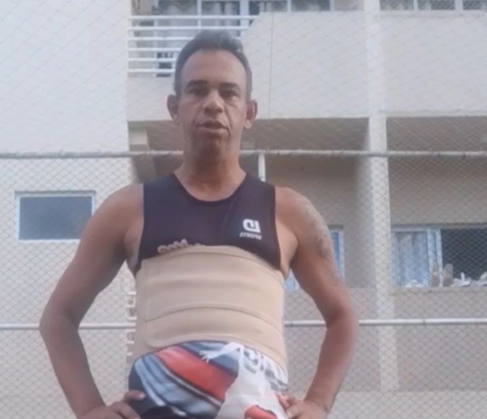 Ex-meia Robston pede ajuda após acidente
