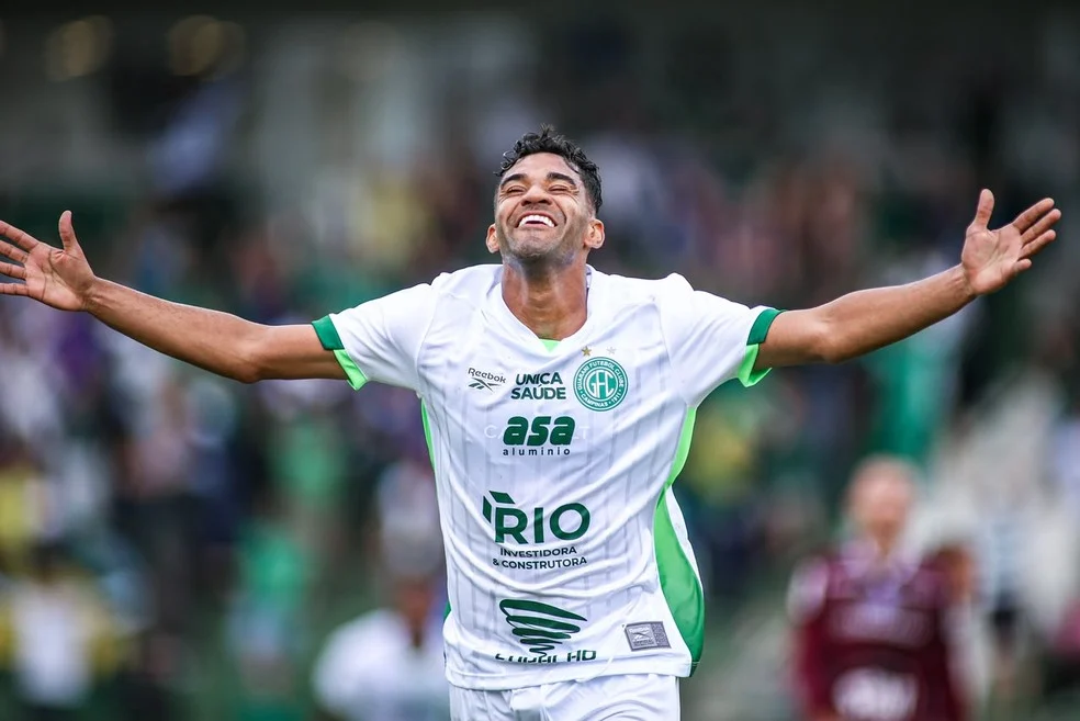 Isaque comemora: Guarani mantém liderança no Brinco de Ouro