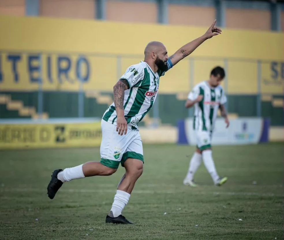 Rodolfo, volante do Altos na Série D