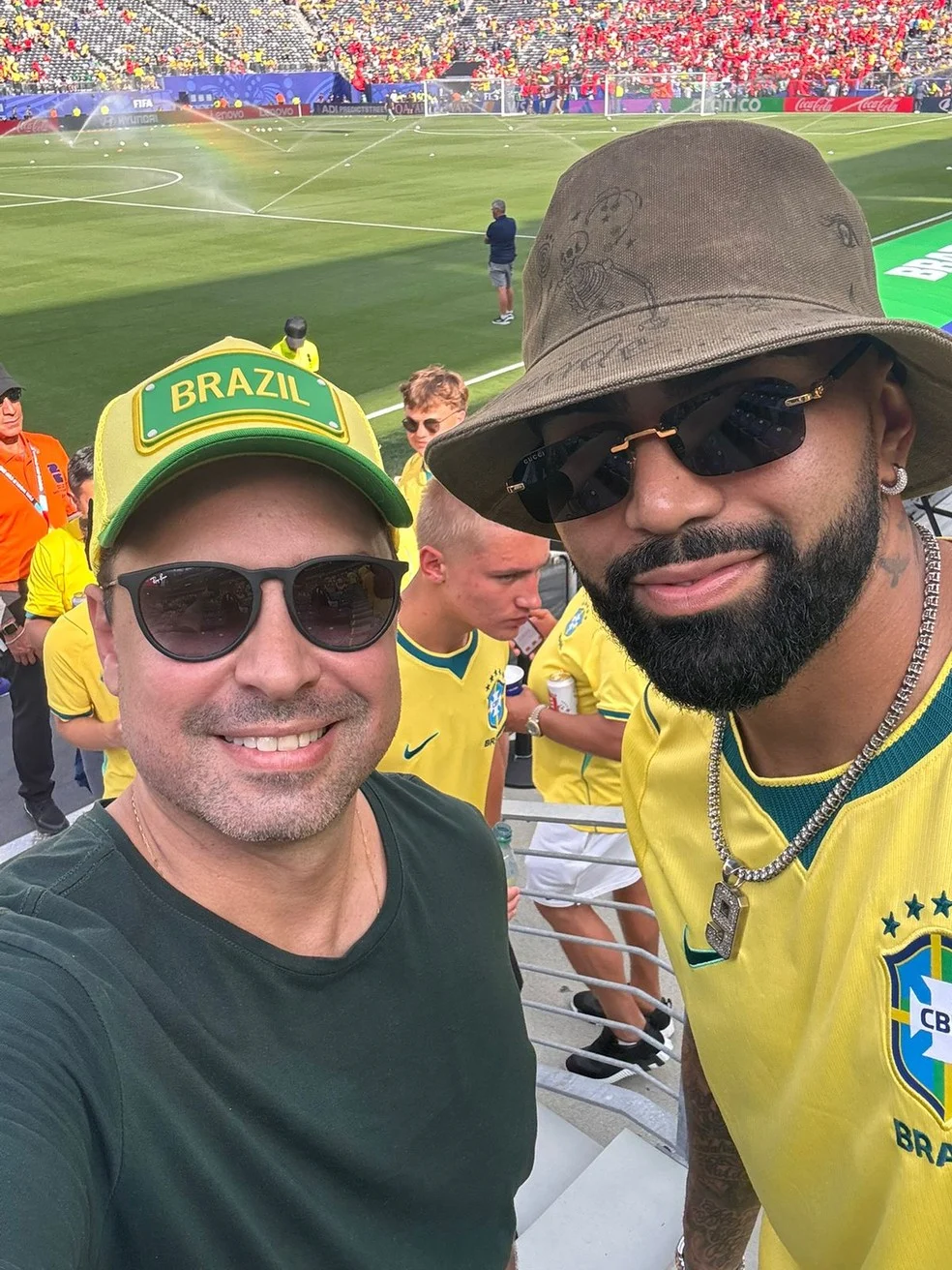 Gabigol nos Estados Unidos em Nova York acompanhando a seleção brasileira