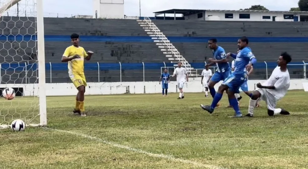 Grêmio Catanduvense em derrota por 13 a 0