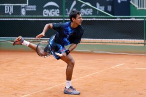 Igor Marcondes em ação no Challenger 50 de Troyes