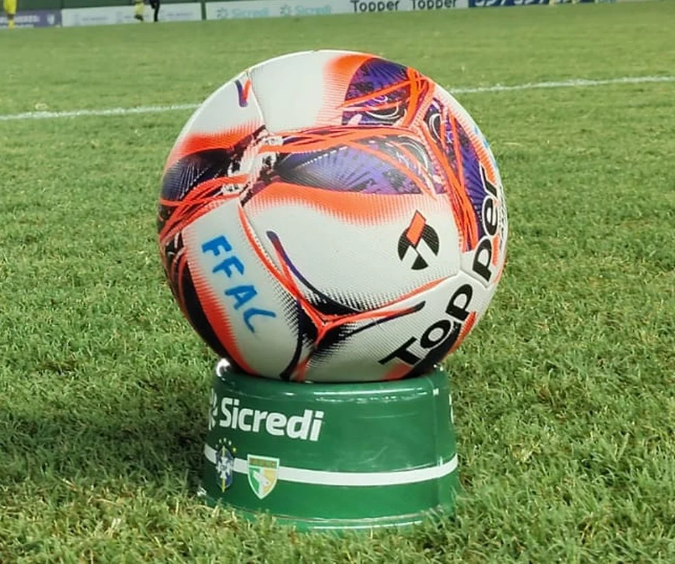 Jogadores em partida do Campeonato Acreano Sub-13