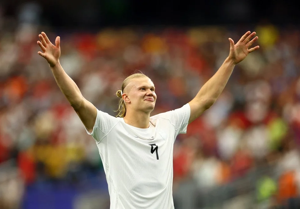 Haaland comemorando gol — Noruega no futebol
