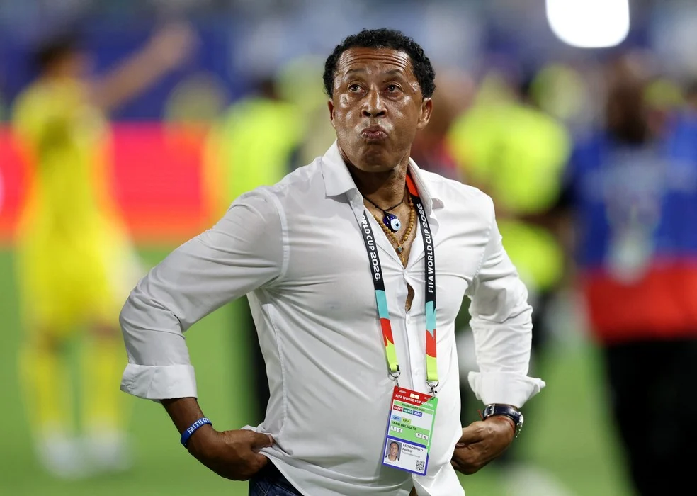 Bubista em campo durante jogo histórico de Cabo Verde na Copa