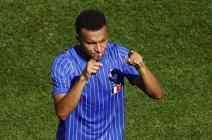 Kylian Mbappé em ação — injúria racista a Mbappé