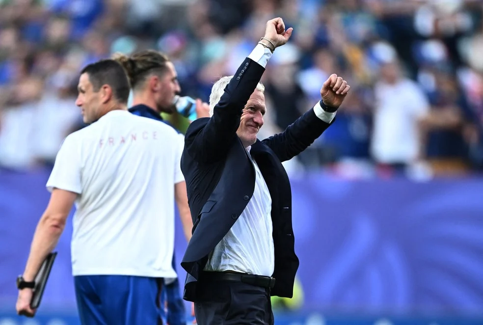 Didier Deschamps comemorando - França x Marrocos