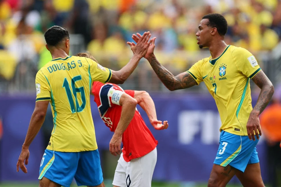 Seleção volta a jogar: Gabriel Magalhães e Douglas Santos em campo após Brasil x Noruega