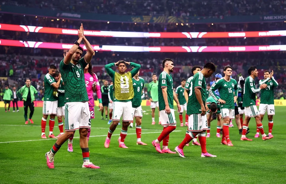 Time do México na Copa agradece torcida no Estádio Azteca