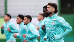 Barboza treina no Palmeiras — STJD reduz pena