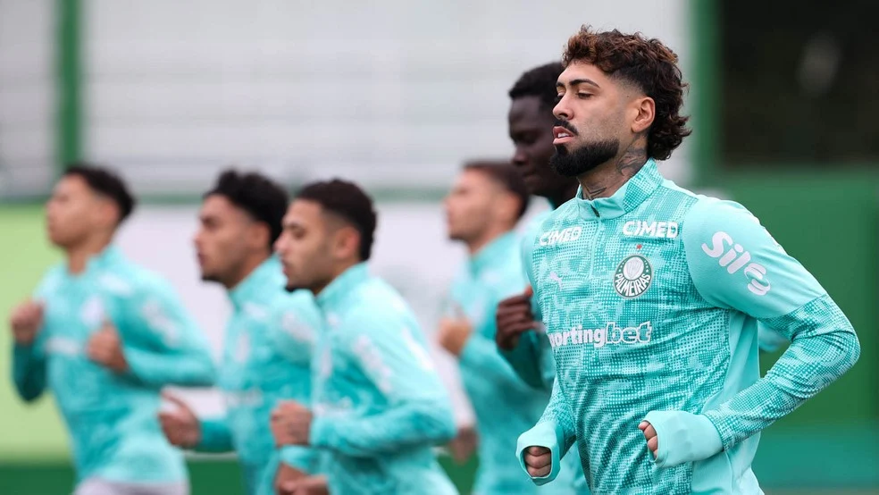 Barboza treina no Palmeiras — STJD reduz pena