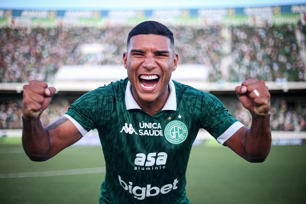 Jogador do Guarani durante partida - Guarani Série C