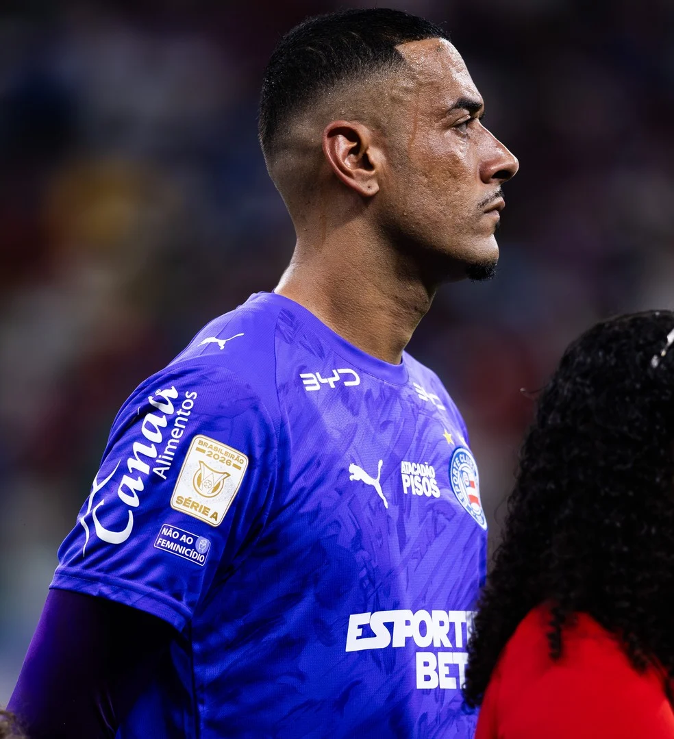 Léo Vieira pelo Bahia — assinar pré-contrato