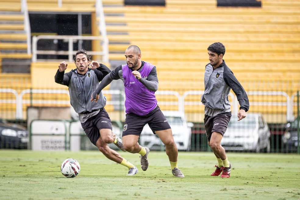 Volta Redonda G-8 em campo no confronto pela Série C