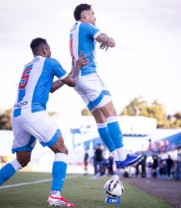 André Luiz e Iago Teles em comemoração — Londrina perde titulares