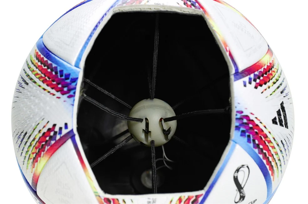 Bola com sensor de toque no interior