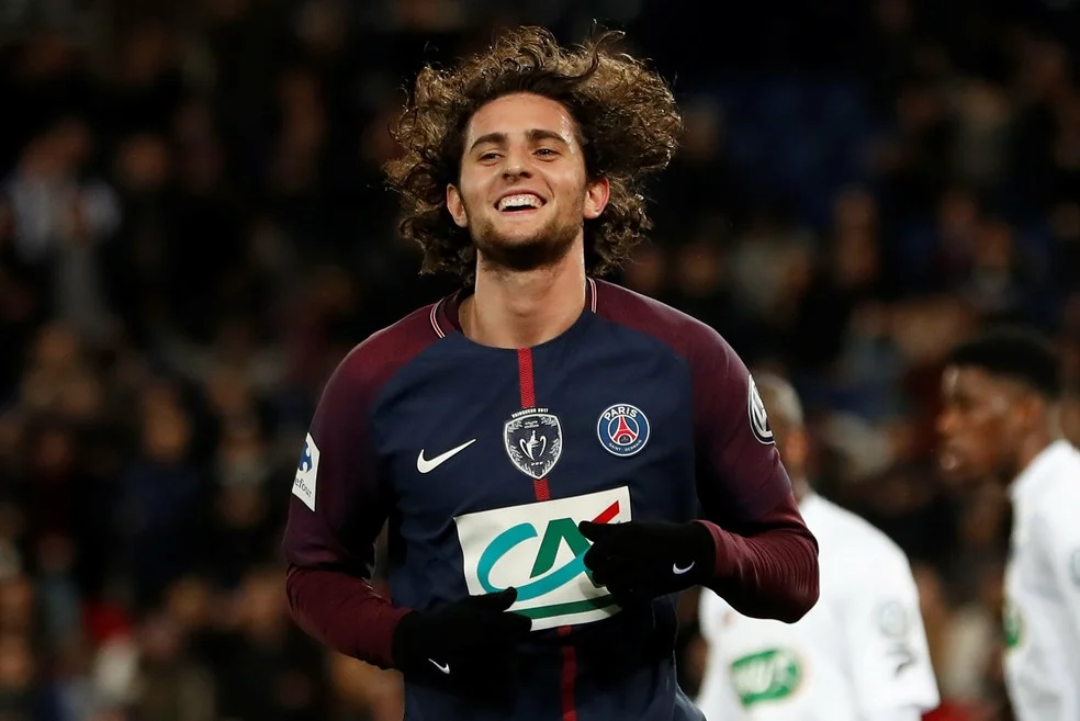 Adrien Rabiot em ação — Rabiot reconquista Deschamps