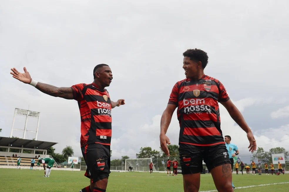 Trem na Série D: comemoração dos jogadores