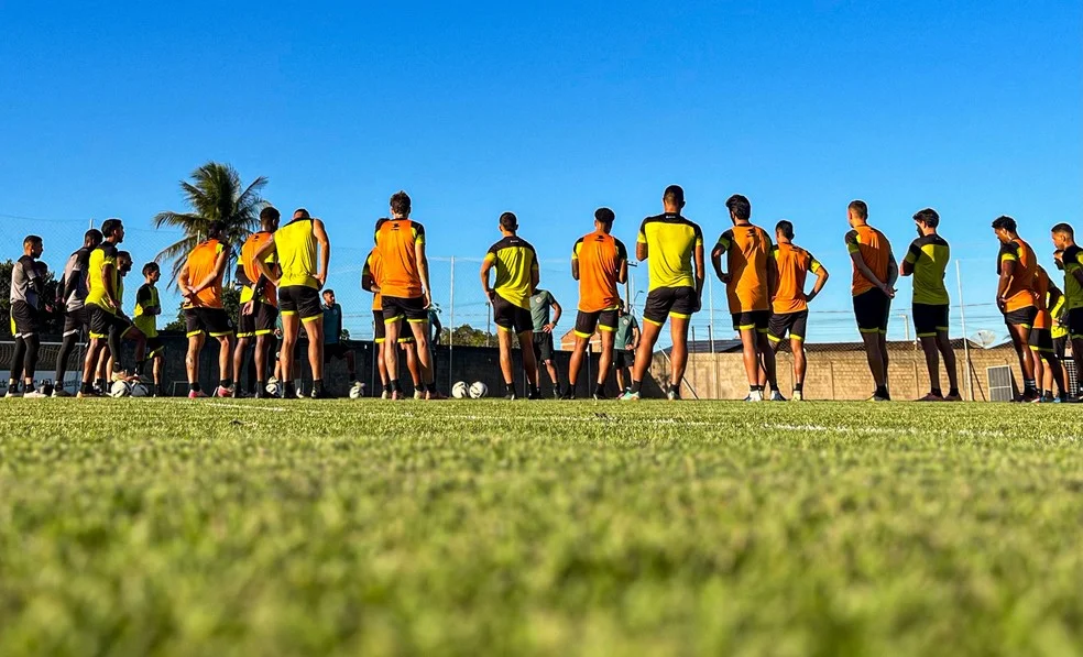 Treino do ASA antes do jogo — Escalação do ASA