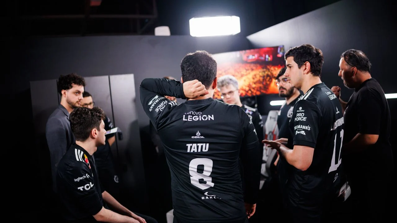 Tatu da FURIA no MSI em entrevista após a estreia