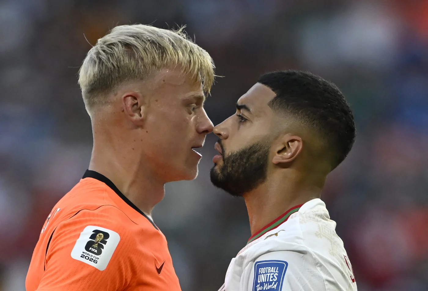 Jogadores em campo na Copa do Mundo 48