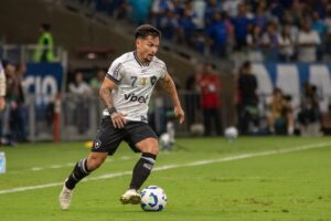 Artur em ação — transfer ban do Botafogo