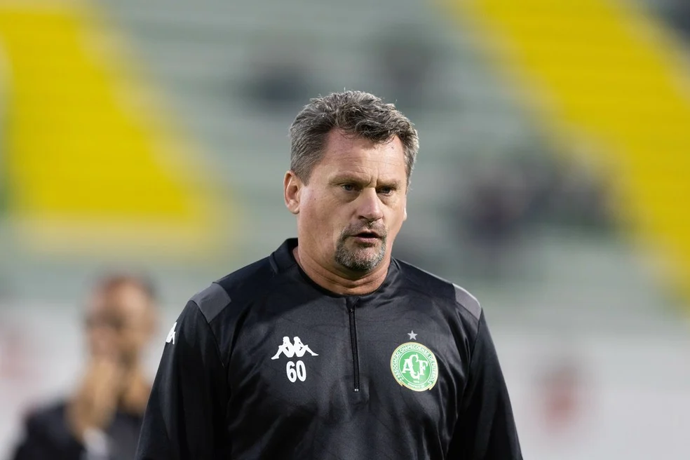 Fábio Matias — novo técnico do CRB