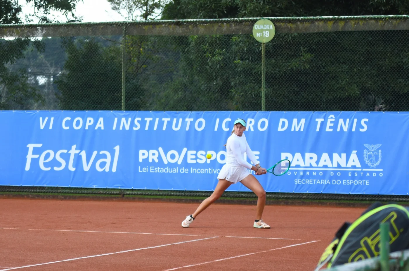 Copa Icaro Curitiba em quadra de grama