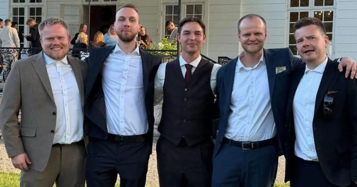 Reunião do elenco histórico da Astralis no casamento de device