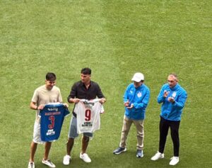 Bahia apresenta reforços Marco Moreno e Alejo Véliz na Fonte Nova