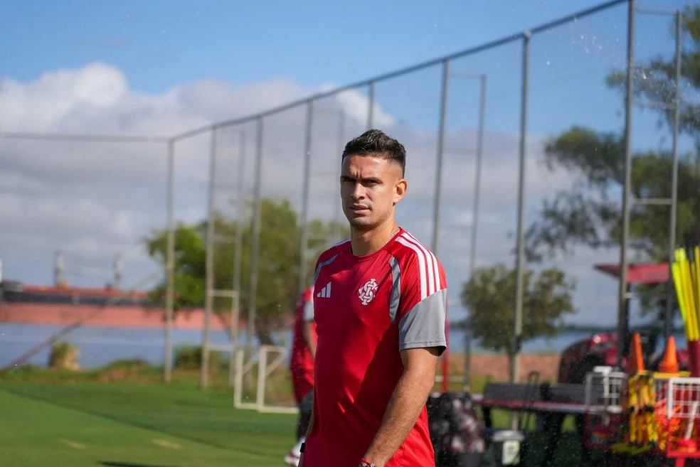 Borré em treino do Inter — venda de Borré confirmada