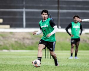 Jefferson Vinicius em ação pelo ABC