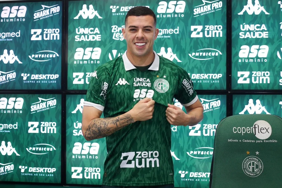 Dentinho em apresentação pelo Guarani — Guarani rescinde com Dentinho