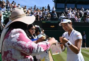 Gabe Eala carrega cultura entre fãs em Wimbledon