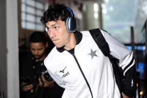 Ferraresi, do Botafogo, vai enfrentar o São Paulo — São Paulo acerta com Newton