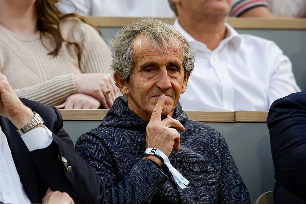 Alain Prost em Roland Garros 2025 — assalto a Alain Prost
