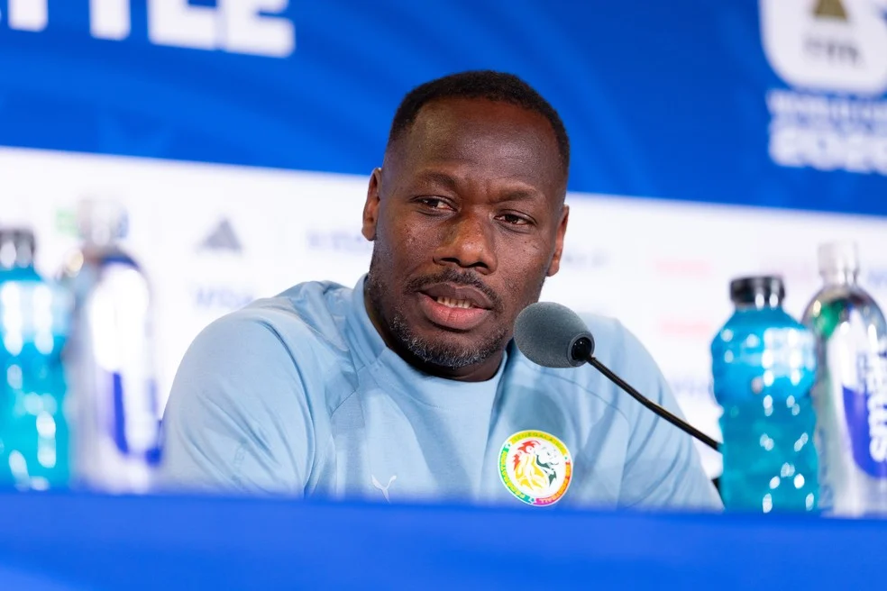 Técnico Pape Thiaw antes de Senegal x Bélgica — foco na partida Senegal x Bélgica