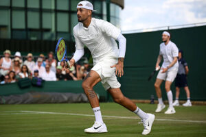 Kyrgios Wimbledon despedida em quadra