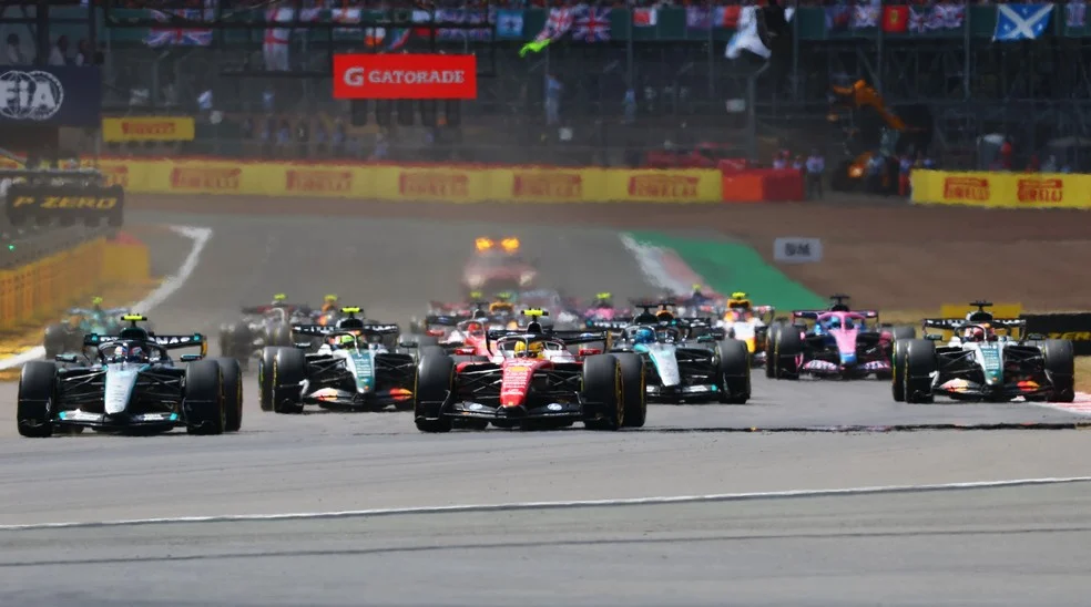 Largada das corridas sprint na F1 — Clive Rose/Getty Images