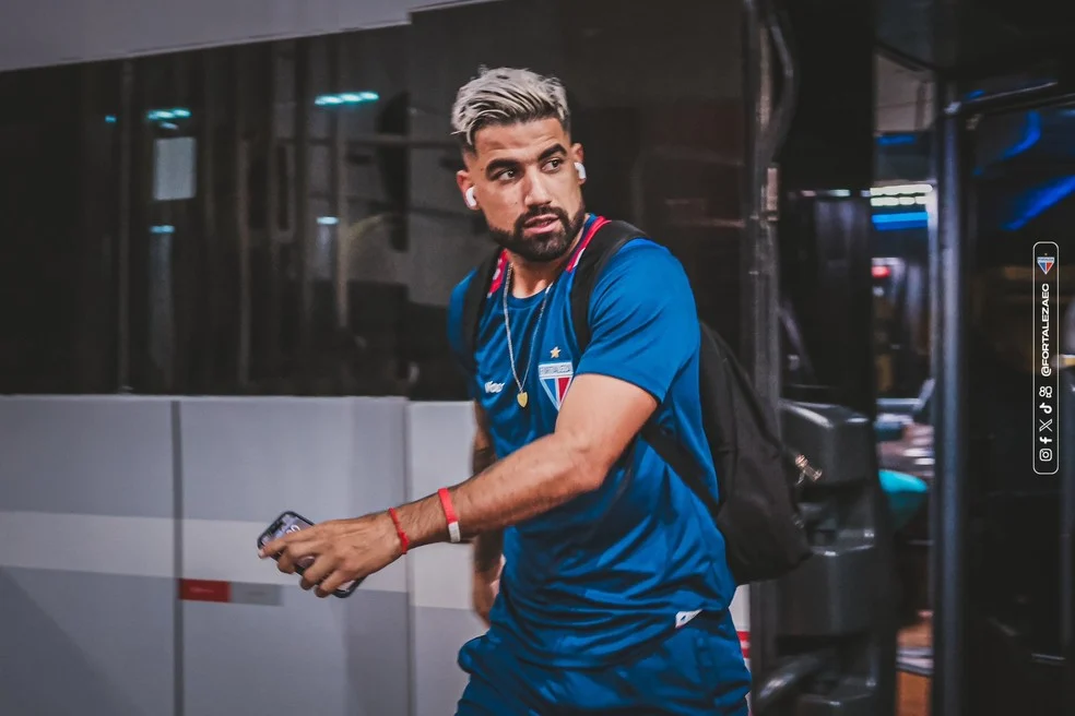 Emanuel Brítez em ação pelo Fortaleza