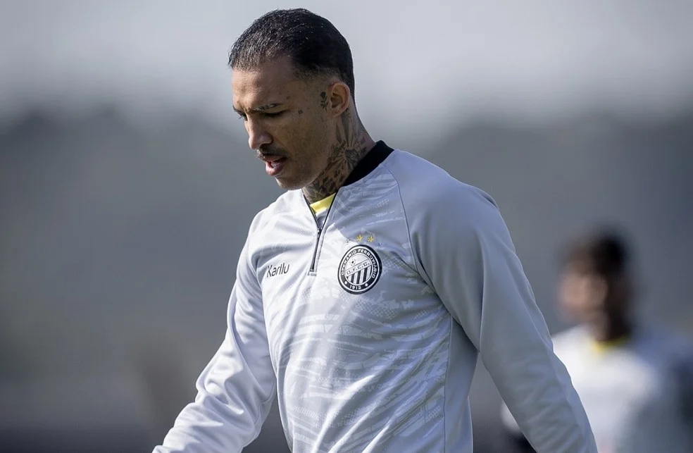 Operário-PR negocia: Joseph em treino do Operário-PR