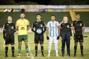 Paysandu e Ypiranga em confronto no Colosso da Lagoa