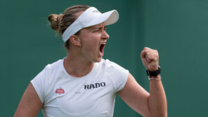 Krejcikova Wimbledon comemora a vitória