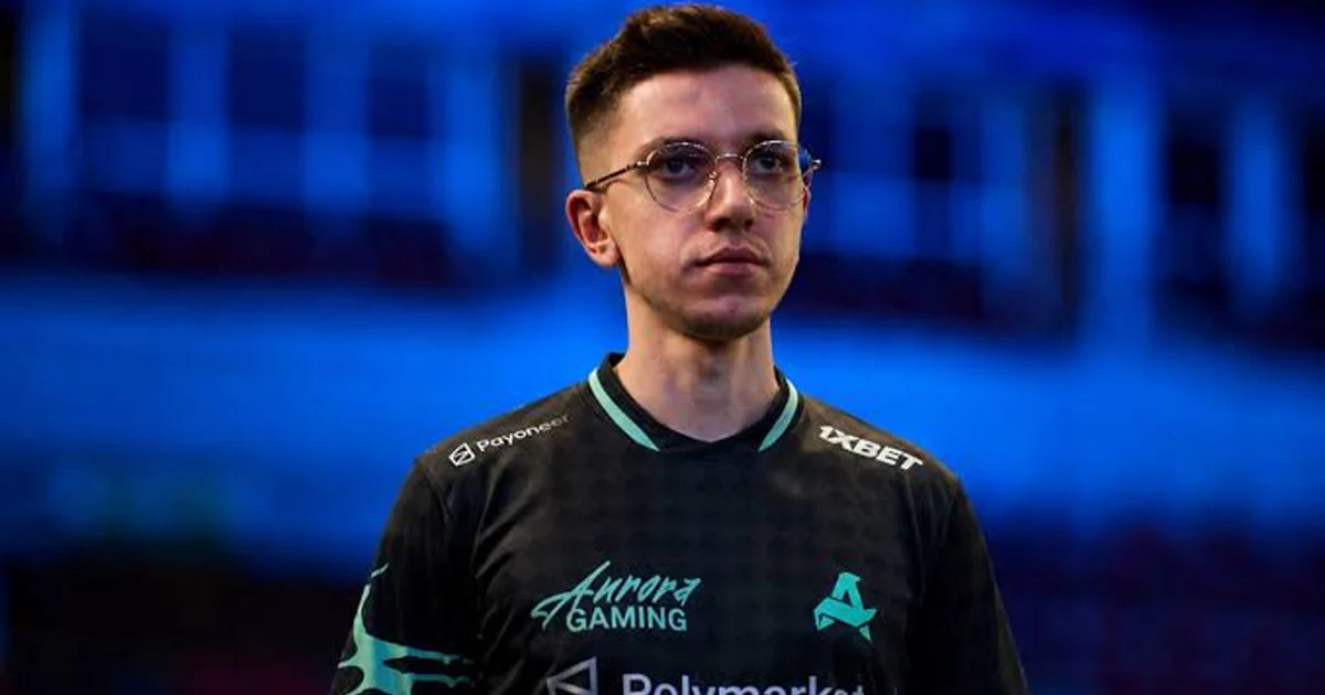 Aurora anuncia kyxsan: jogador posa com a camisa do clube